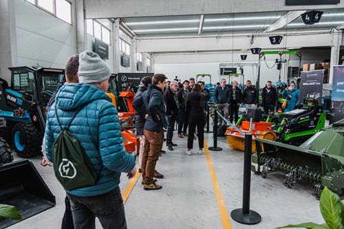 First Green inaugura nova fábrica e apresenta nova Elise 500