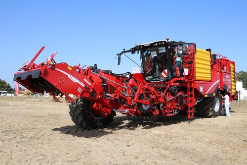 Grimme Varitron 470 mostra-se em Portugal com demonstração em campo