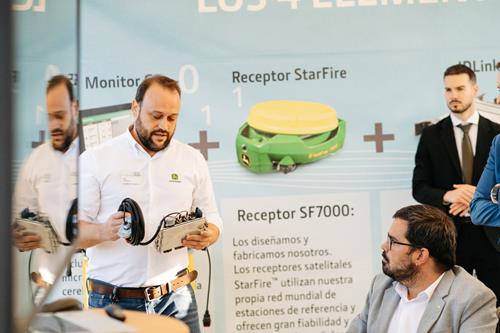 John Deere apresenta tecnologias para culturas permanentes