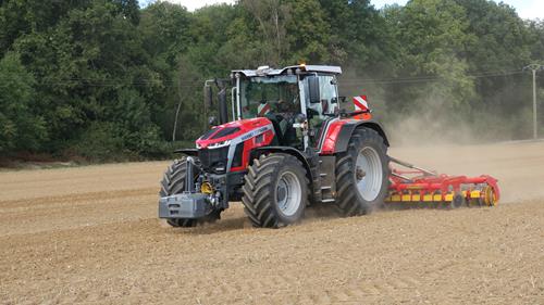 Massey Ferguson 7S.245: a evolução lógica na média potência