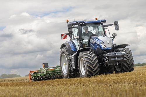 New Holland desvenda nova geração T7 com potências até aos 225 cv