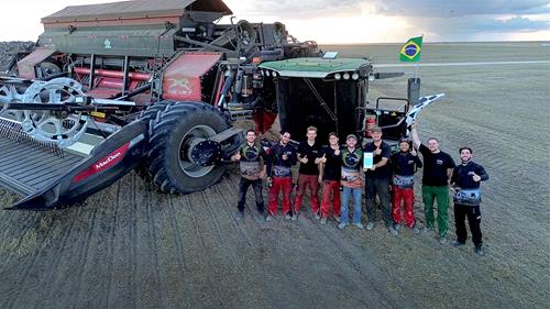 NEXAT estabelece recorde mundial na colheita de soja no Brasil